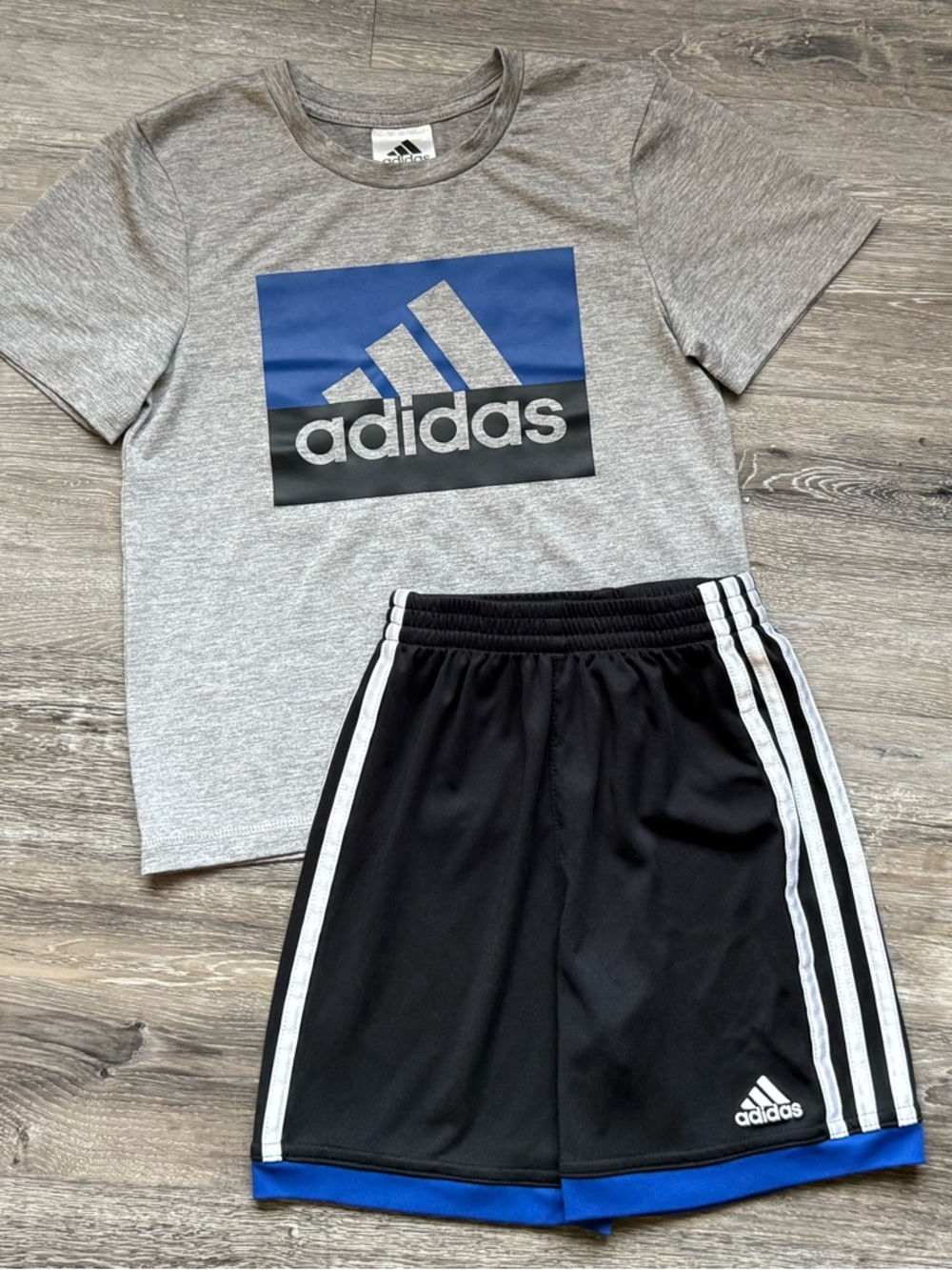 🐻 2/$25 • adidas | Blue, Black, & Grey Athletic Logo Tee & Shorts Set • 5T